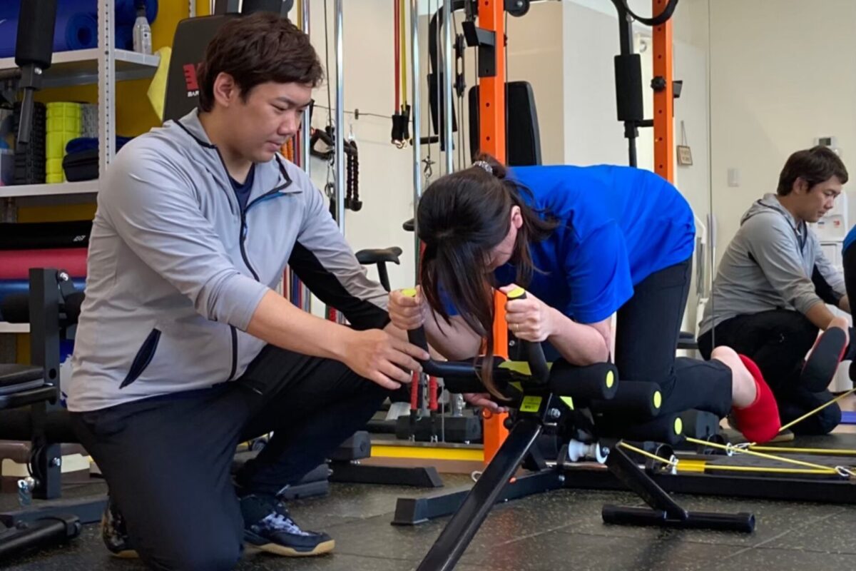 北九州市小倉北区の初心者・女性向けチューブトレーニング専門パーソナルジムのアブクラッシャー